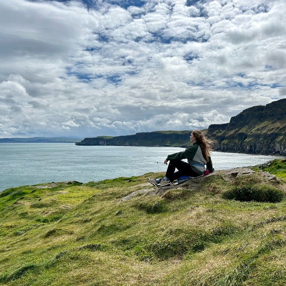 Meet your Posh Seller! - Picture 1 of 3